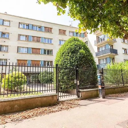 Appartement Sejour A Deux Pas De Paris &